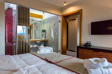 Фото номера Апартаменты Отель Hotel Kopieniec Fizjo- Med &amp; SPA г. Мужасихле 5